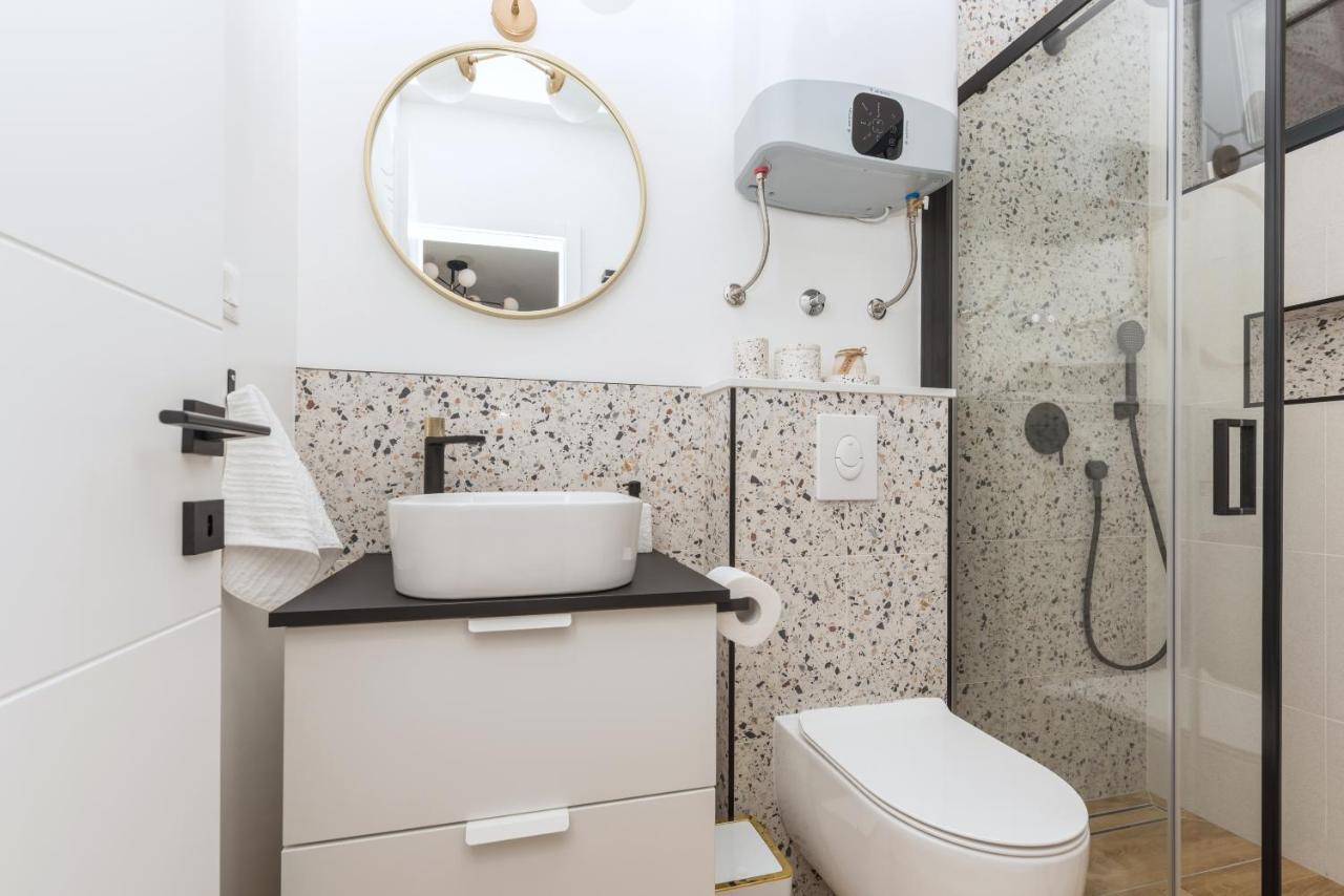 Studio Apartment Bianco, Near Beach, Free Parking, Wi-Fi Макарска Екстериор снимка